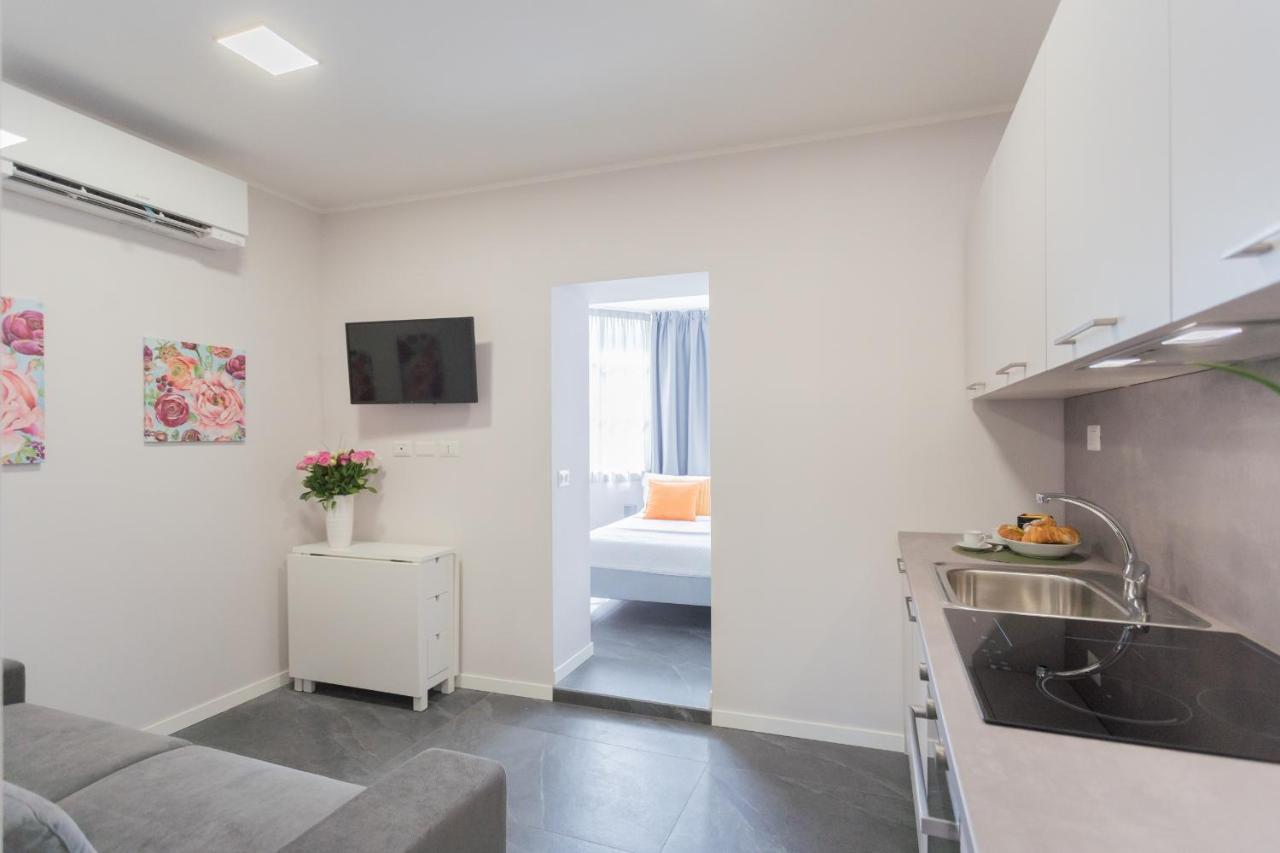 Sant'Agostino Apartments By Rent All Como Exterior photo