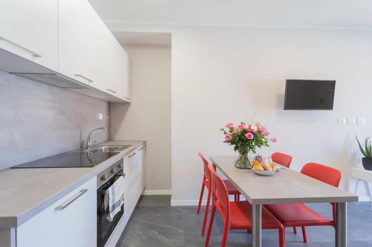 Sant'Agostino Apartments By Rent All Como Exterior photo