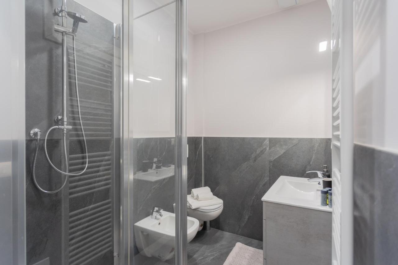 Sant'Agostino Apartments By Rent All Como Exterior photo